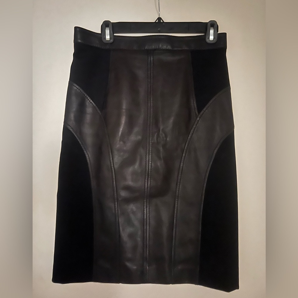 Versace Leather Front Skirt – 42